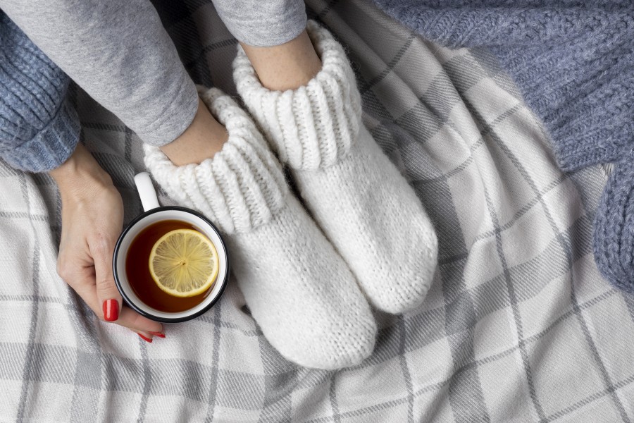 close-up-woman-with-tea-cup.jpg